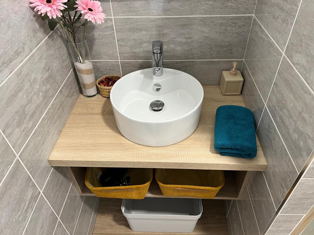 Charmant Appartement T2 Cosy Climatise Брив ла Гайард Екстериор снимка